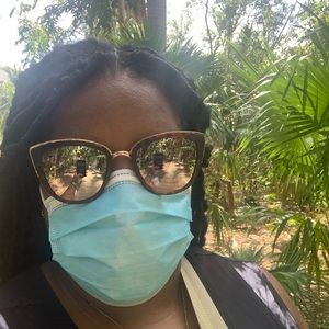 Meet your Posher, Lorena